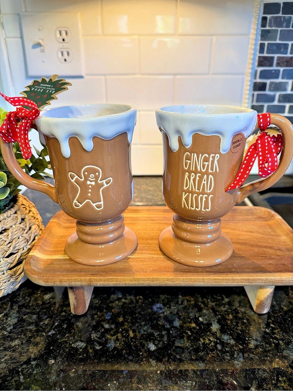 NEW Rae Dunn ‘Gingerbread Kisses’ Holiday Coffee Mugs Set of 2